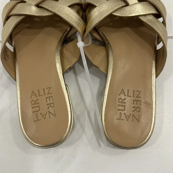 NEW! Naturalizer Dark Gold Ashford Open Toe Flat Sandals - Size 5.5