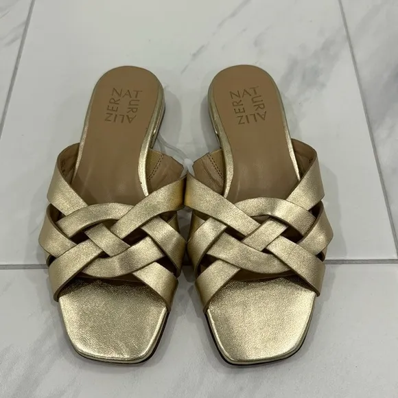 NEW! Naturalizer Dark Gold Ashford Open Toe Flat Sandals - Size 5.5