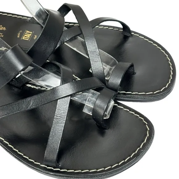 New Seychelles Black Leather Sandals Slip On Strappy Toe Loop 1/2” Heel Size 8