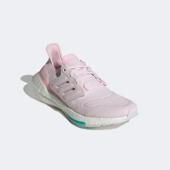 [NEW] Women's Adidas UltraBOOST 22 Shoes GX8016