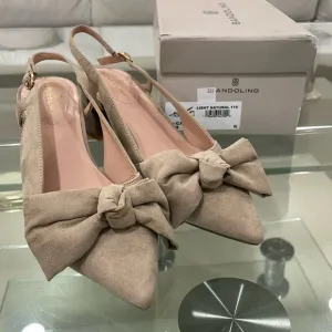 NIB BANDOLINO camel tan suede look ankle strap slingback pointy toe cut out 7