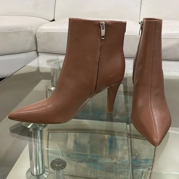 NIB Nine West caramel leather booties ankle boots in dark tan real leather 8 new