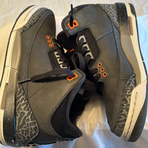Nike Air Jordan 3 Retro Fear Pack , 4.5Y , $46