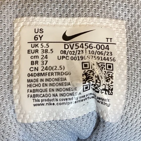 Nike Big Kid Court Borough Sneakers, MultiColor Block, Youth 6 (fits women 7.5)