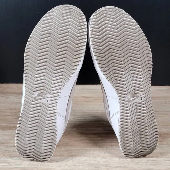 Nike Cortez Shoes Womens Size 9.5 White Platinum Leather Sneakers DN1791-105
