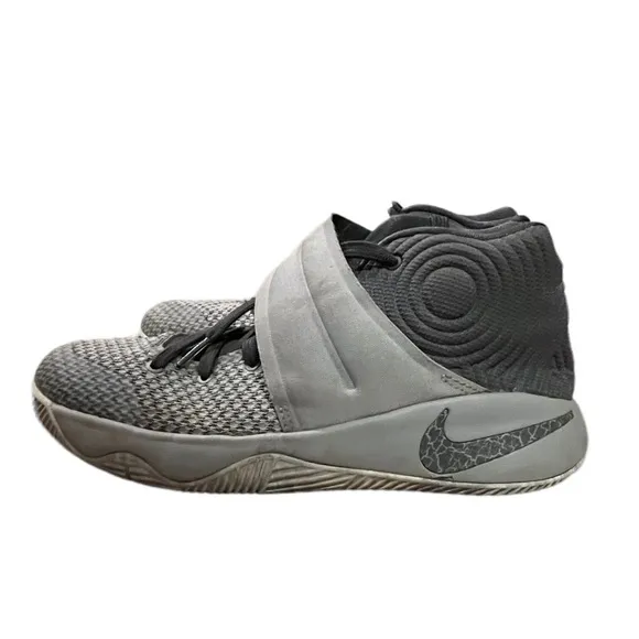 Nike Kyrie 2 Basketball Shoes Boys GS Youth Size 5.5 Gray Blue Irving Athletic