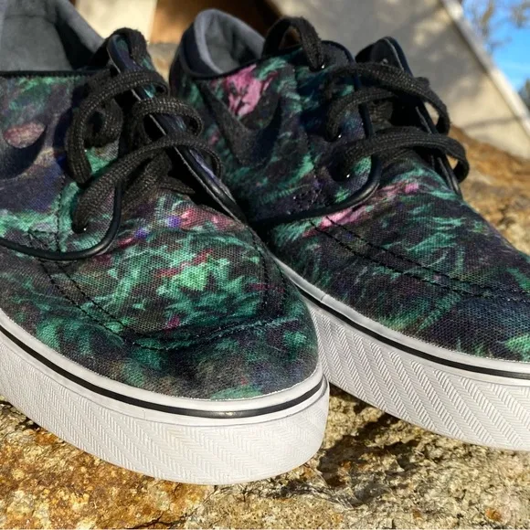 Nike Stefan Janoski skate shoesSB palm leaves size 12 for men