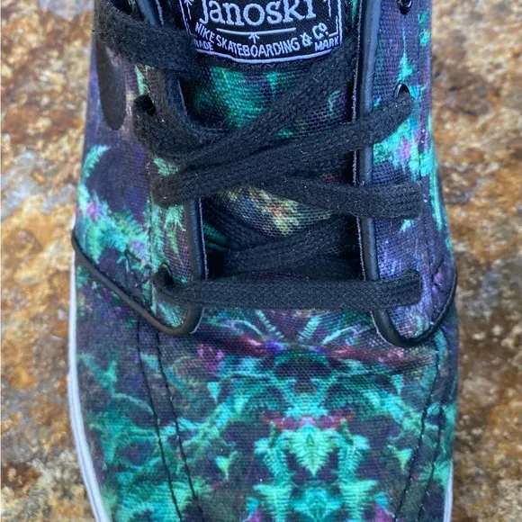 Nike Stefan Janoski skate shoesSB palm leaves size 12 for men