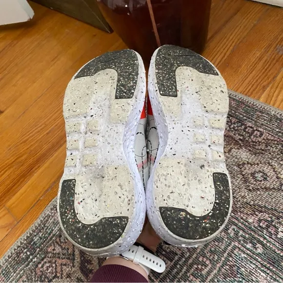 Nike Women's Crater Impact Light Bone Bright Crimson Sneaker Size 8.5