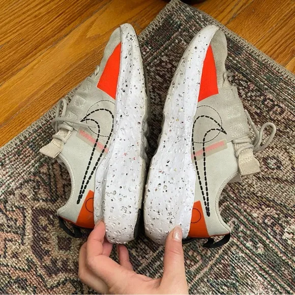 Nike Women's Crater Impact Light Bone Bright Crimson Sneaker Size 8.5