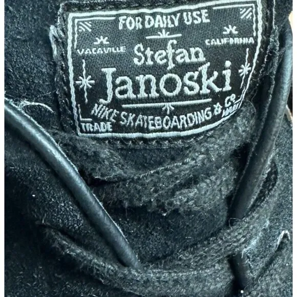 Nike Zoom Stefan Janoski SB OG Mens Size 12 Shoes Black Suede Skate Sneakers