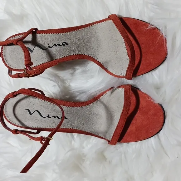 Nina 6.5 orange embellished high heel shoes. Leather.