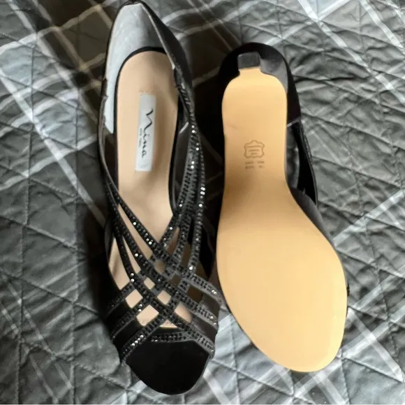 Nina Novita Black Stone Trim Low Heeled Shoes Leather Sole NWOB Sz 10 Ret $99