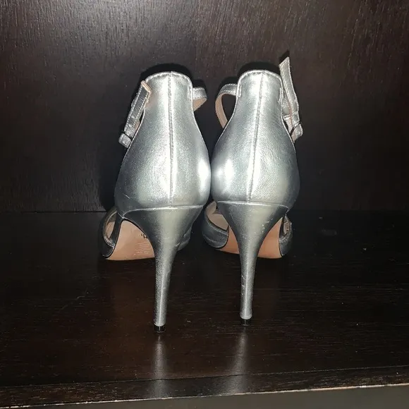 Nina Swarovski Crystal Shoes size 6M