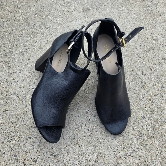 Nine West Black Open-Toe Heeled Sandals Women Size 9