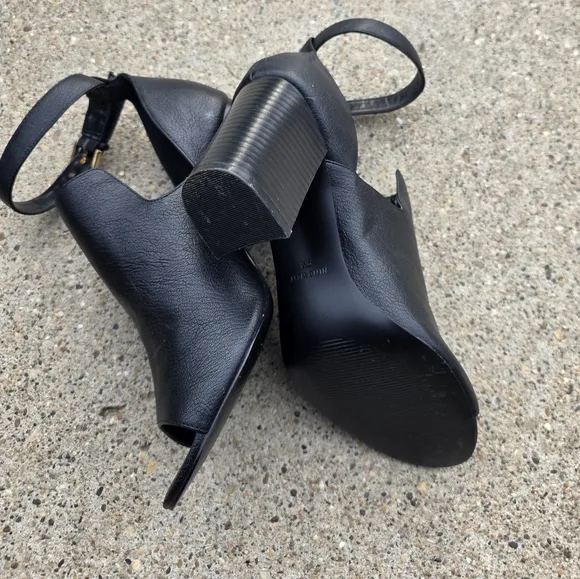 Nine West Black Open-Toe Heeled Sandals Women Size 9