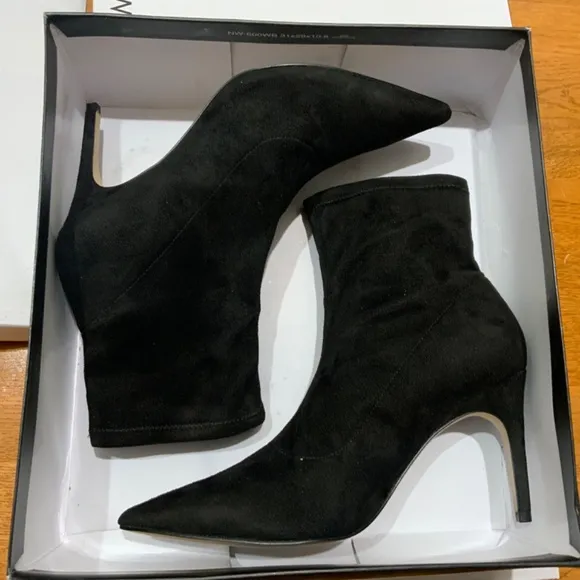 NINE WEST Jory 2 Stretch Booties Pointed toe Stiletto Heel Black Ankle Boots 8.5