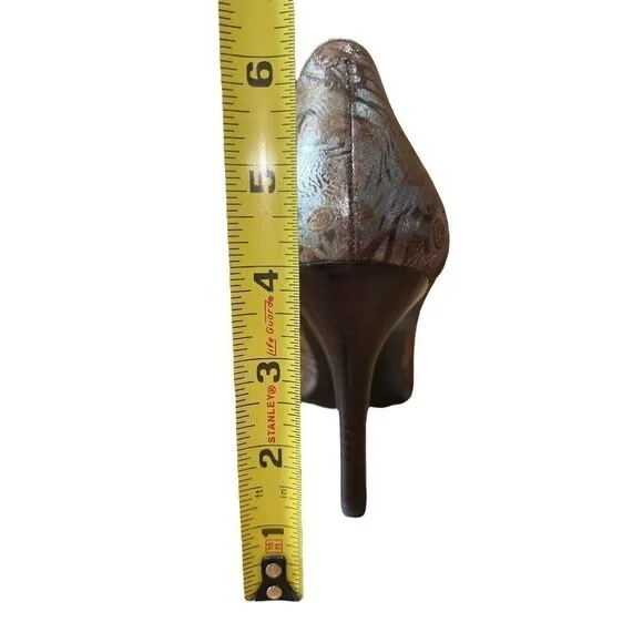 Nine West Silver &amp; Gold Butterfly Pattern Leather Pump Womens Size 10
