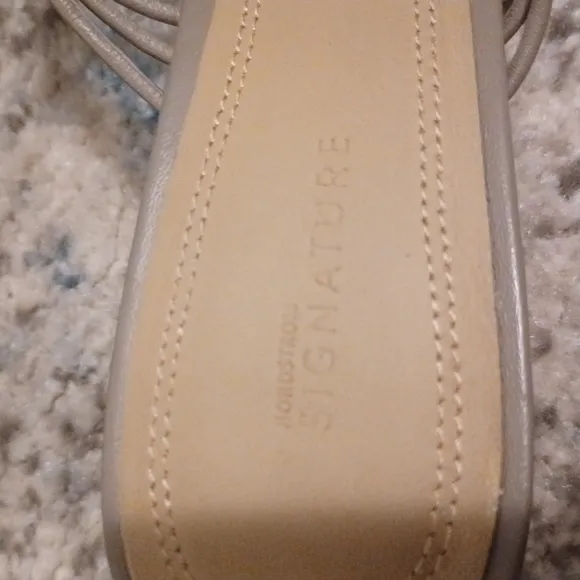 Nordstrom signature strappy sandals size 8