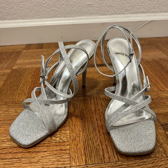 NWOB Aster Azores Strappy Glitter Sandals