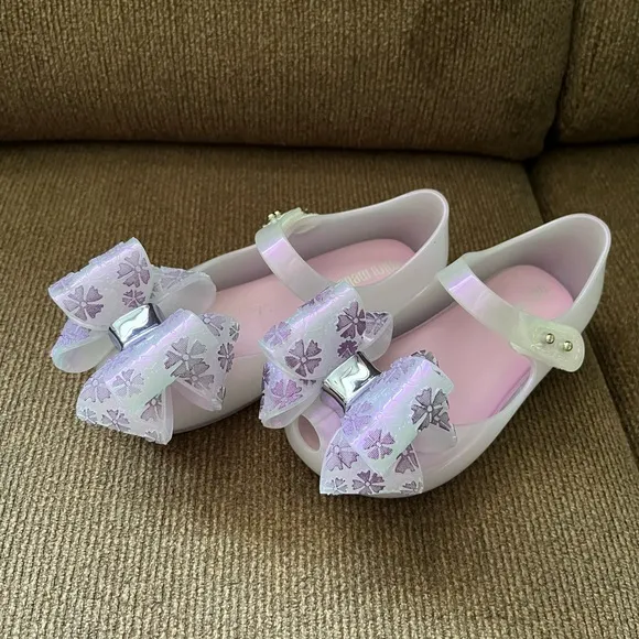 NWOB MINI MELISSA Ultragirl Sweet XI Kids Flats In Pearly Lilac Size 9T