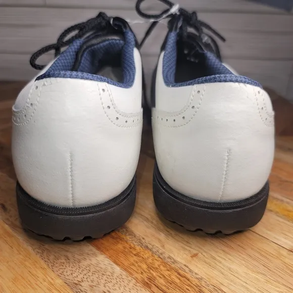 NWOT FootJoy Golf Shoes Womens Size 9M White Black Saddle Oxford Soft Spike Flaw