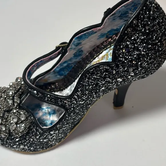 NWOT Irregular Choice Black/Silver Glitter Light Ip Heels Party Wedding SZ 7