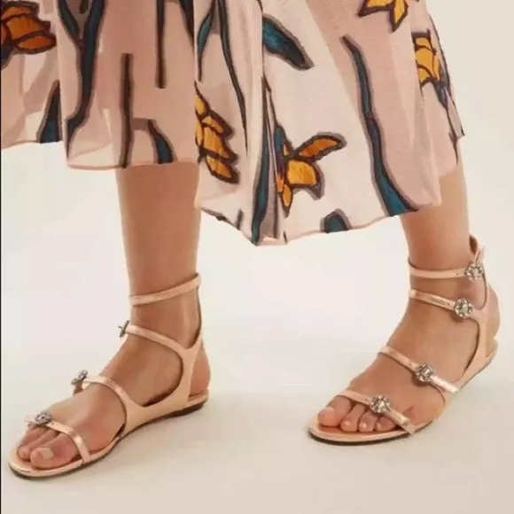 NWOT Jimmy Choo Naia Flat Strappy Sandal Metallic Rose Gold