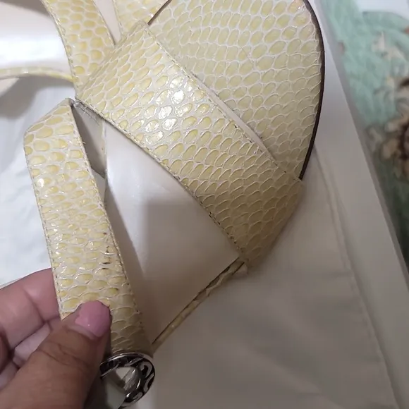 Nwt Brighton Rivoli strappy sandals