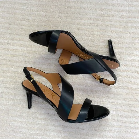 NWT Calvin Klein Lancy Nappa black heeled dress sandals