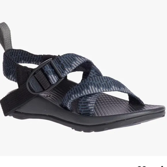 NWT Chaco kids unisex z1 eco tread Strappy Sandals 3