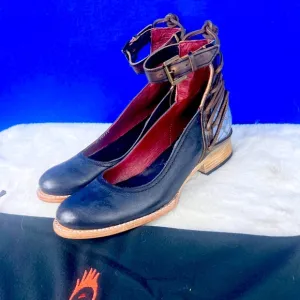 •NWT |•FREEBIRD BY STEVEN•| 'Marlon' Mary Jane Navy Blue Croc Shoes SIZE 9