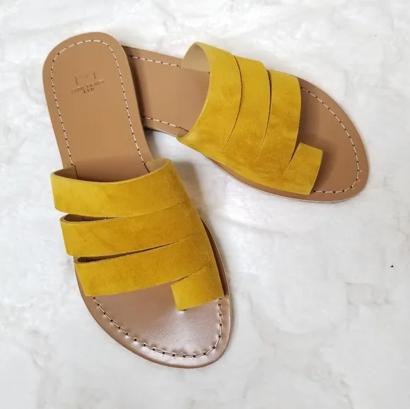 NWT Marc Fisher Rilee Yellow Suede Slide Sandals
