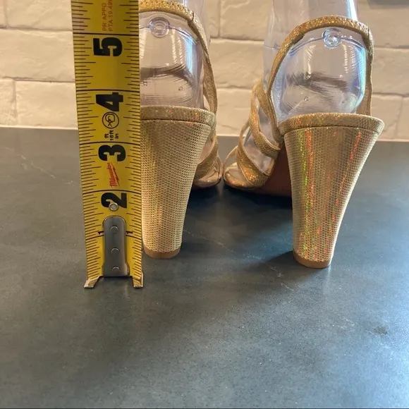 NWT sz 8.5 David Aaron gold metallic iridescent strappy heeled sandals