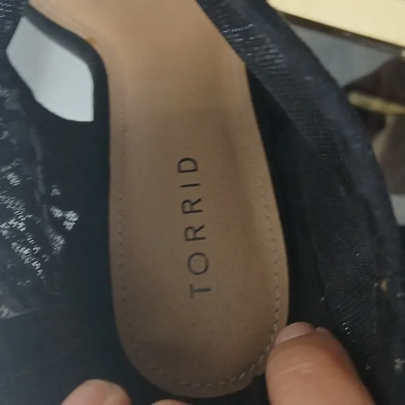 NWT Torrid black covered lace tapered heels size 9w