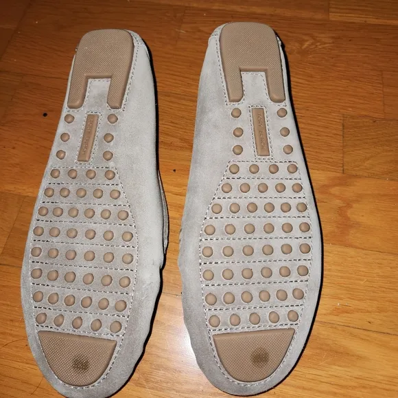 NWT Tory Burch Beutiful flats.
