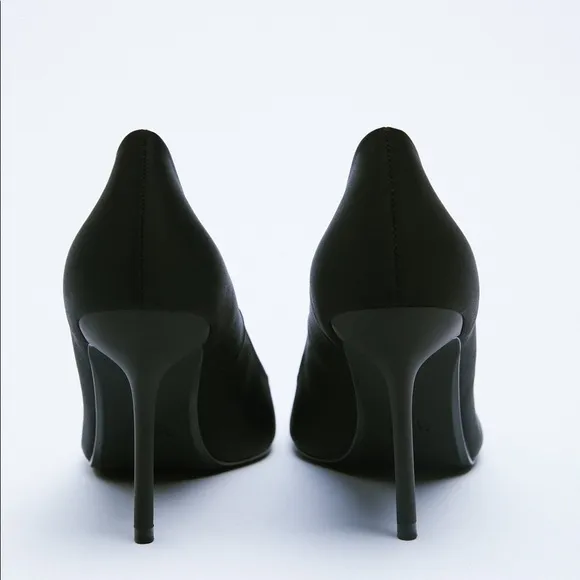 NWT. Zara Black Suede Leather High-Heels Shoes. Size 9.