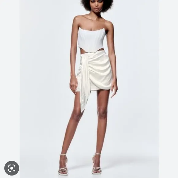 NWT Zara * satin effect mini skirt