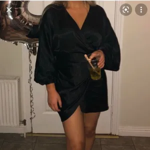 NWT* ZARA Satin Effect Wrap Dress Black