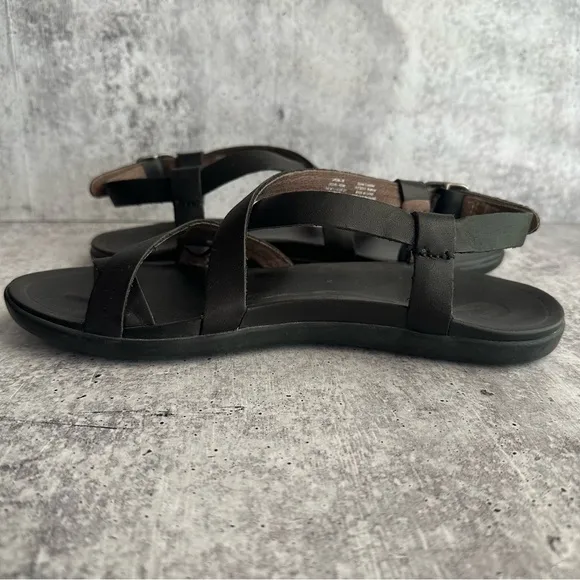 OLUKAI Upena Black Leather Strappy Sandals Size 7