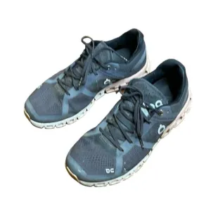 On Cloud Cloud Flow Gray and Pink Running Shoes size 8