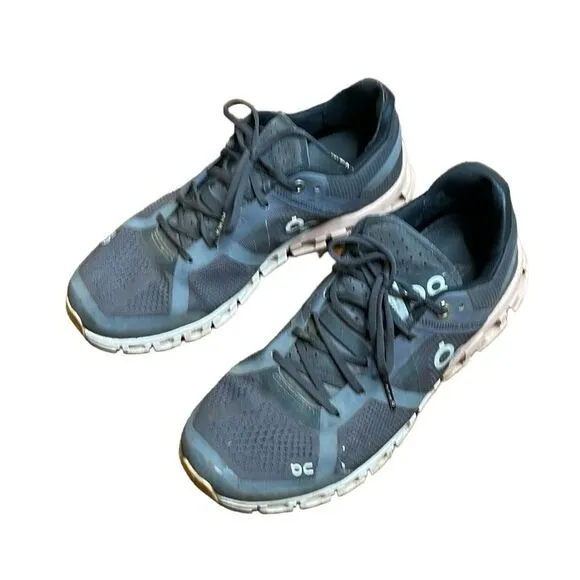 On Cloud Cloud Flow Gray and Pink Running Shoes size 8