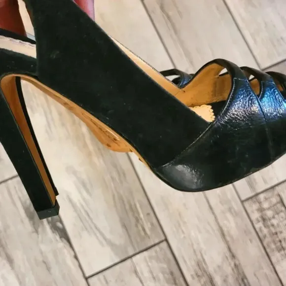 OSCAR DE LA RENTA Black patent leather suede slingback peep-toe heels shoes 6.5