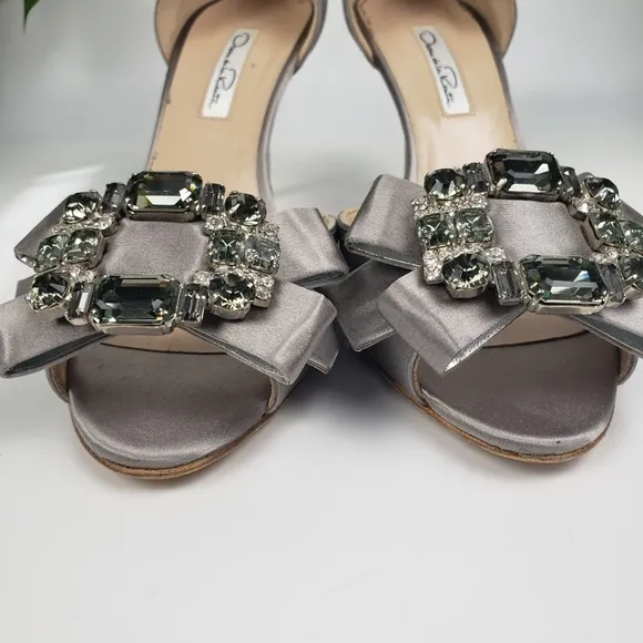 Oscar de la Renta Gray Satin Rhinestone Jewel Bow Formal sz EU 39 US 8.5