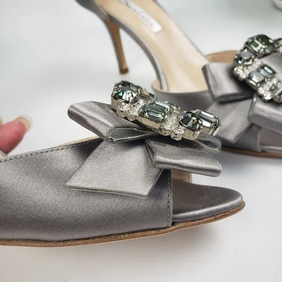 Oscar de la Renta Gray Satin Rhinestone Jewel Bow Formal sz EU 39 US 8.5