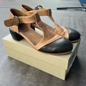 🤎🖤🤎P. Monjo 41. 10 black brown leather deco style shoes heels