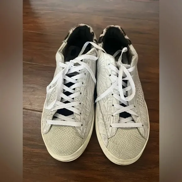 P448 John W Sneakers-Dusty Giraffe-Size 39 euro Us size 8.5