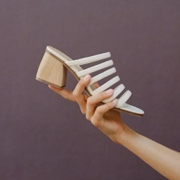 Paloma Wool Maria Sandal Off White Patent Leather Sculptural Heel 38 PLEASE READ