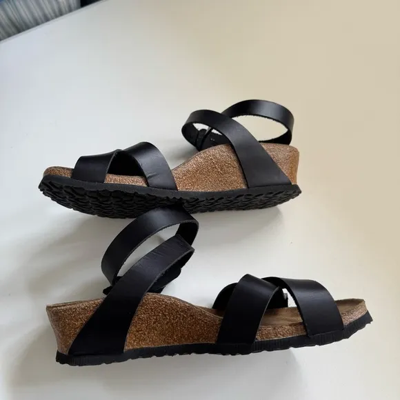 Papillio Womens Size US 5 EU 36 Narrow Lola Black Leather Strappy Wedge Sandals