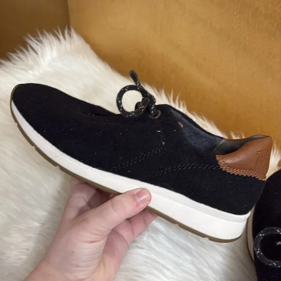 Paul Green Black Merino Wool Kalista Sneakers In Black Cognac Combo Size 4 1/2